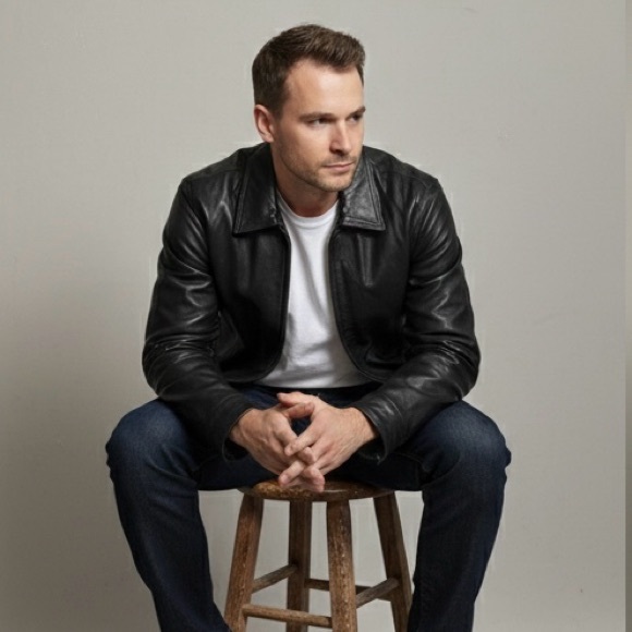 COVINGTON Other - Covington Men's Classic Black Bomber Jacket